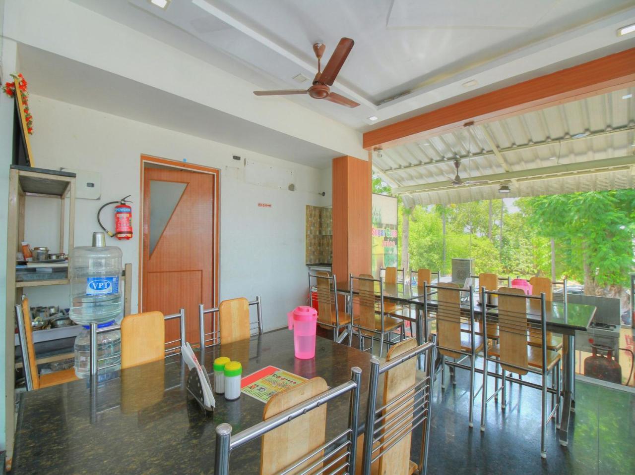 Hotel Srees Tiruchirappalli Ngoại thất bức ảnh